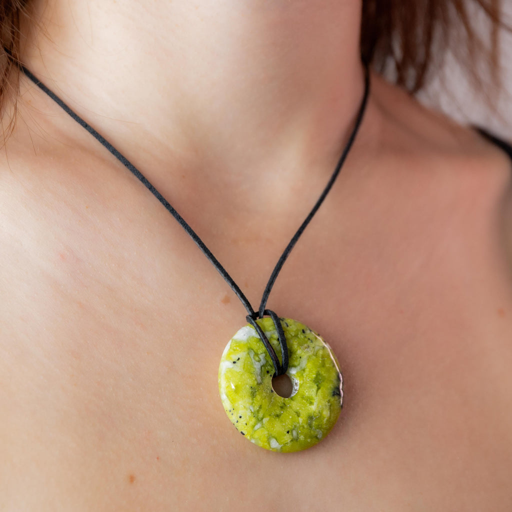 Serpentine Donut Pendant - 4cm