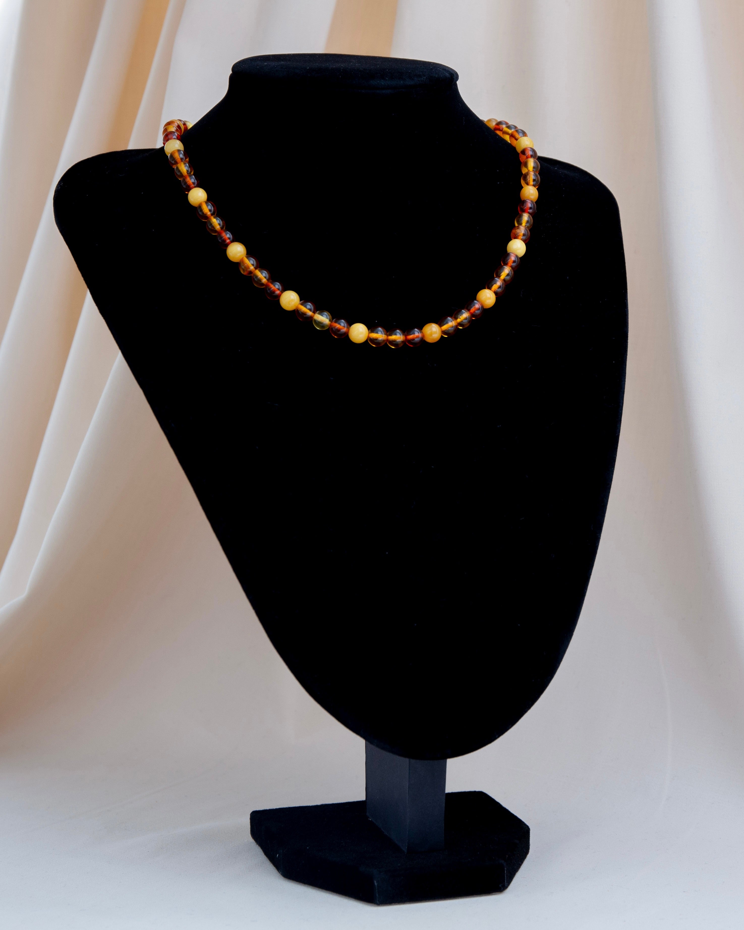 Necklace Amber - 42cm