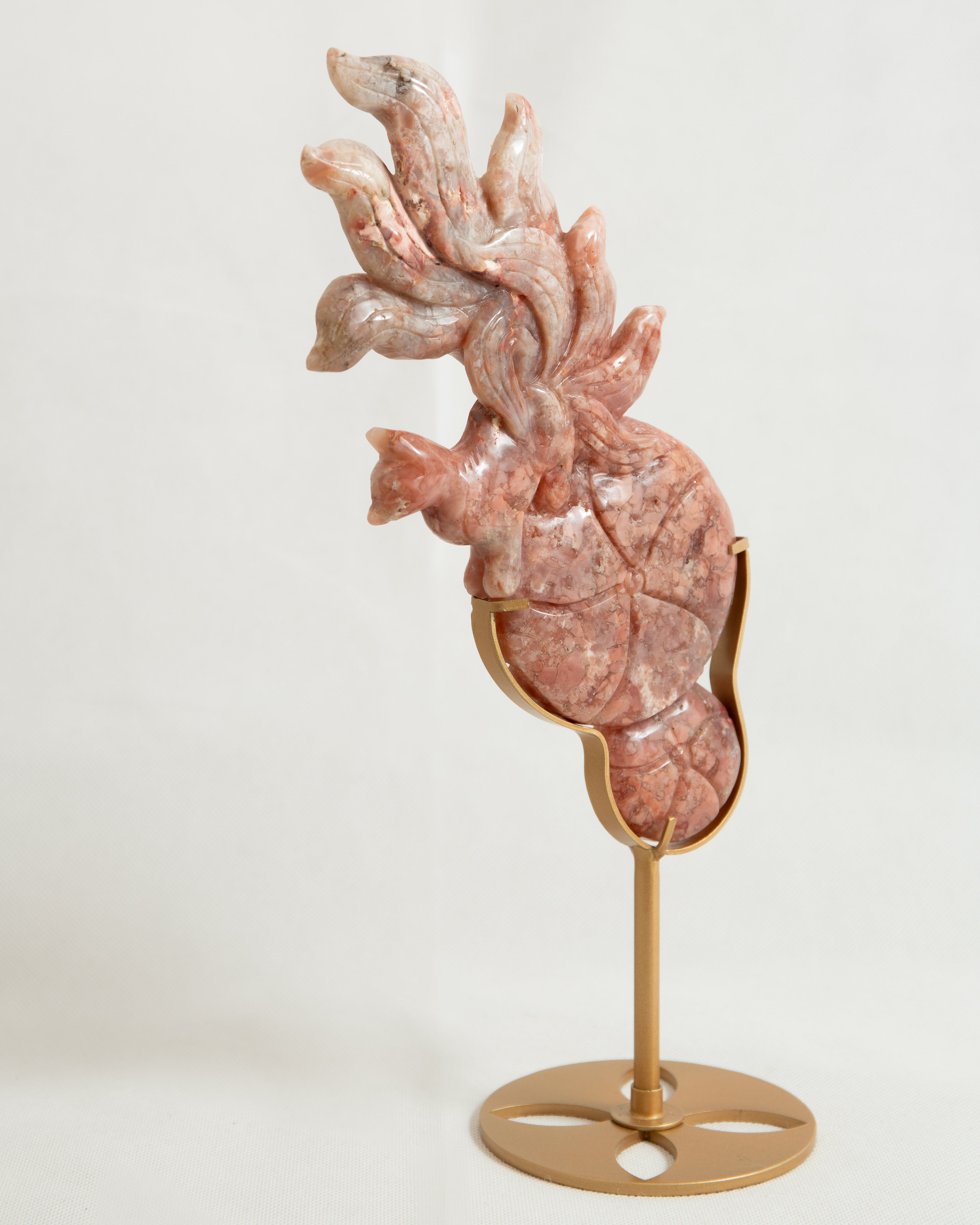 Rózsaszín moha Achát Kilencfarkú Róka Fém Állványon