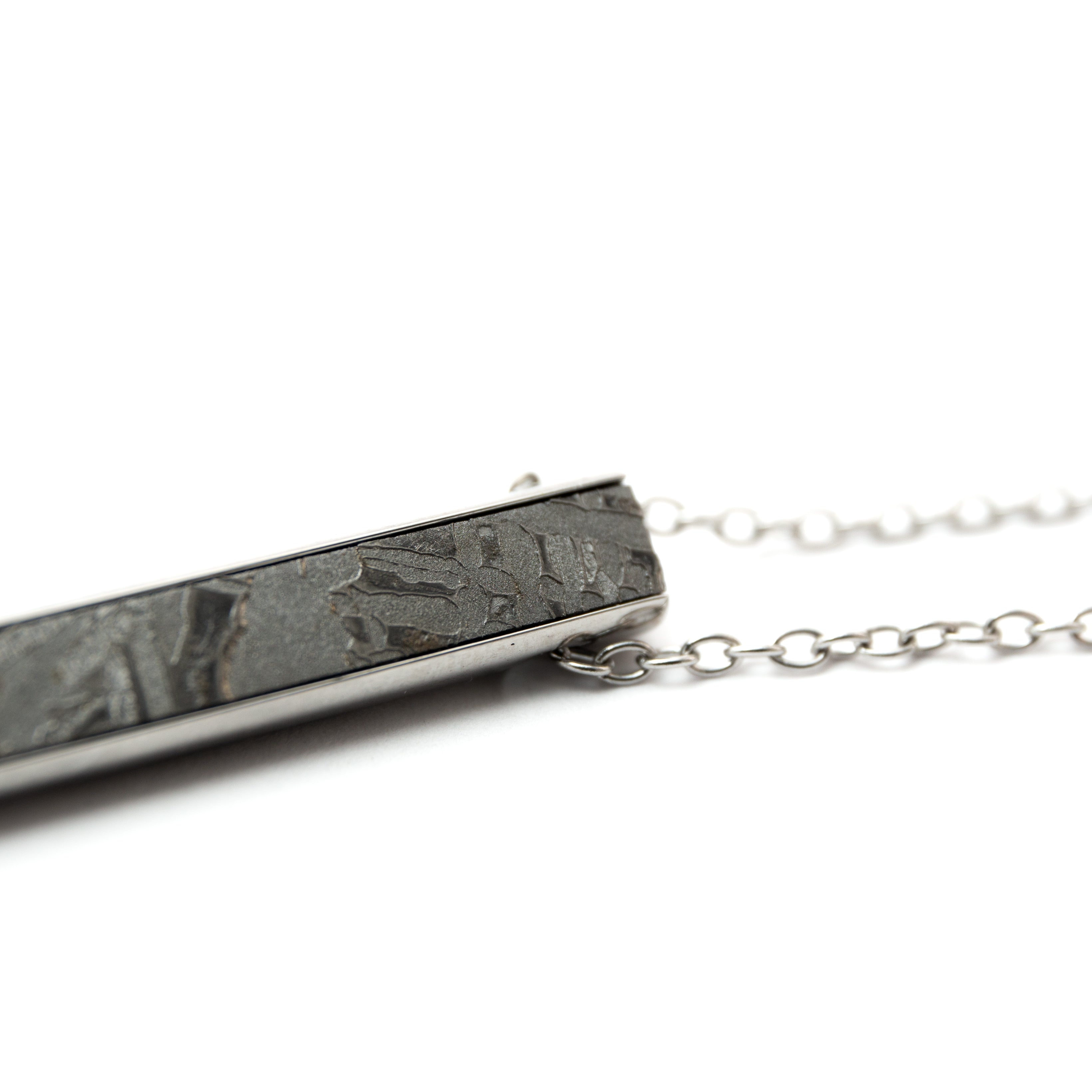 Altai Meteorit Medál Lánccal 30 cm -P3A