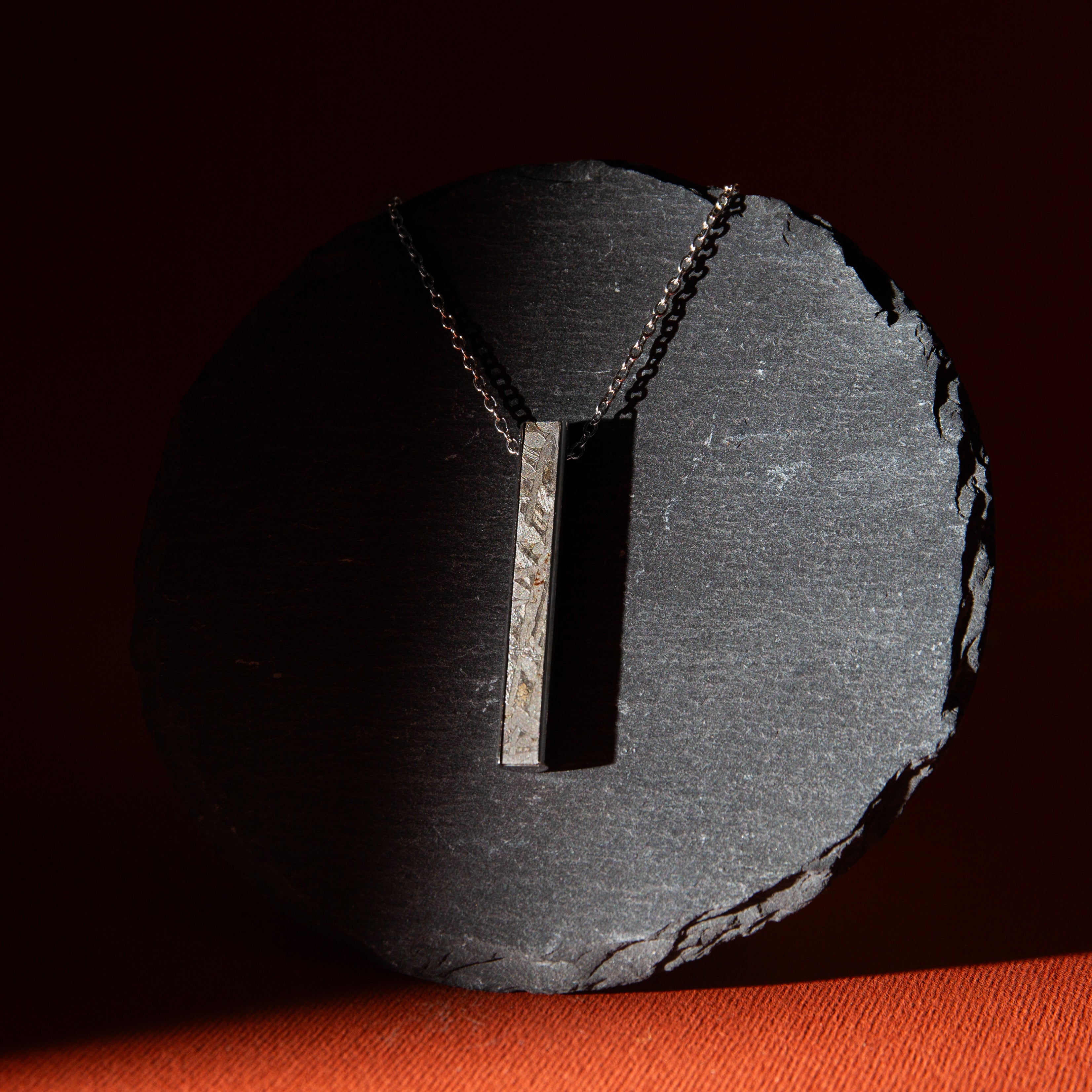 Altai Meteorit Medál Lánccal 30 cm -P3D