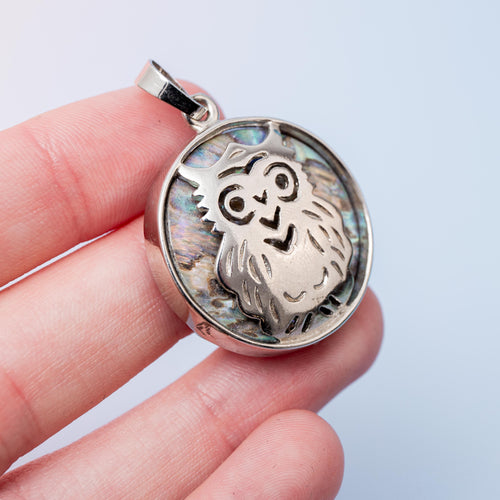 Abalone Shell Pendant - Owl 3cm