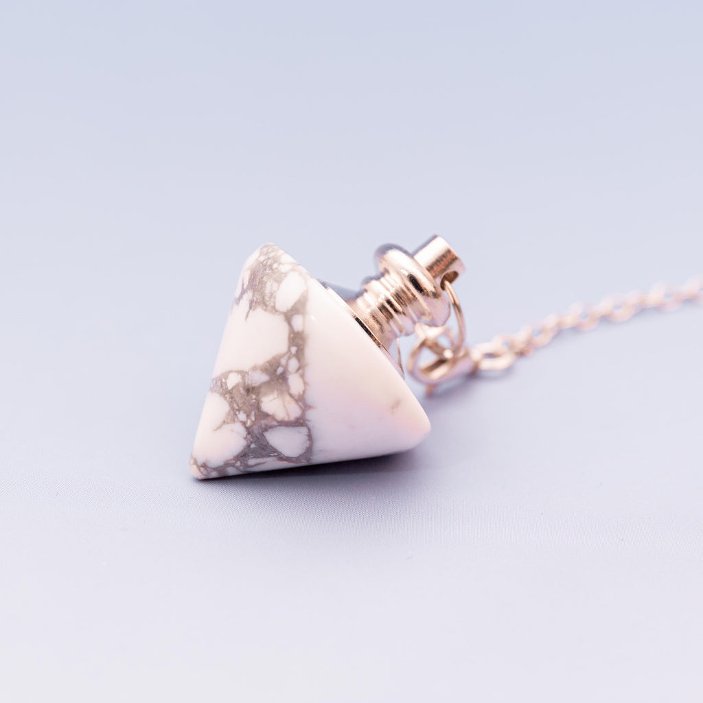 Howlite Pendulum - 21cm