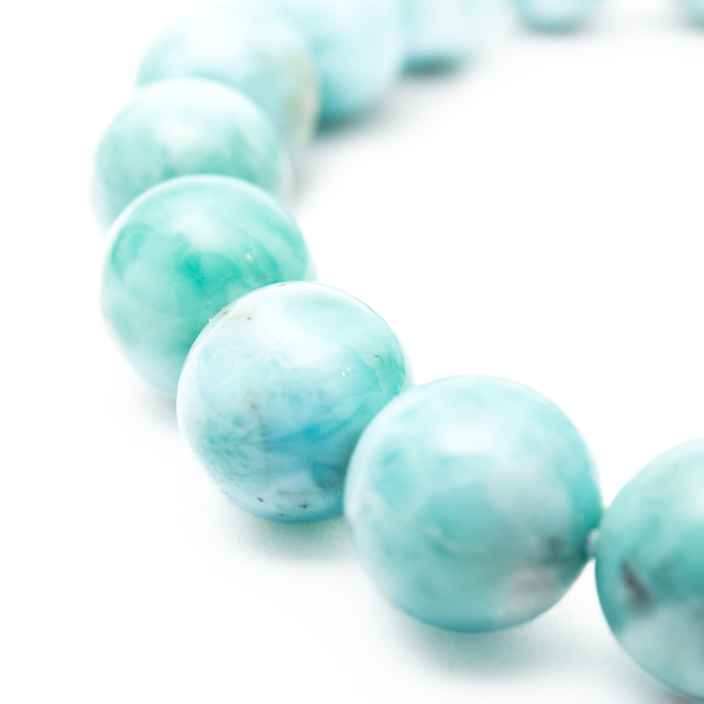 Larimar karkötő - 10 mm PMB077
