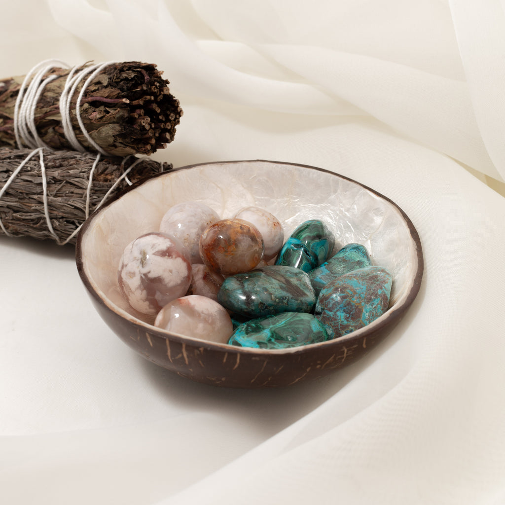 Gyöngyház tál (Kókuszdió héj) 11 cm  - Balinéz kollekció