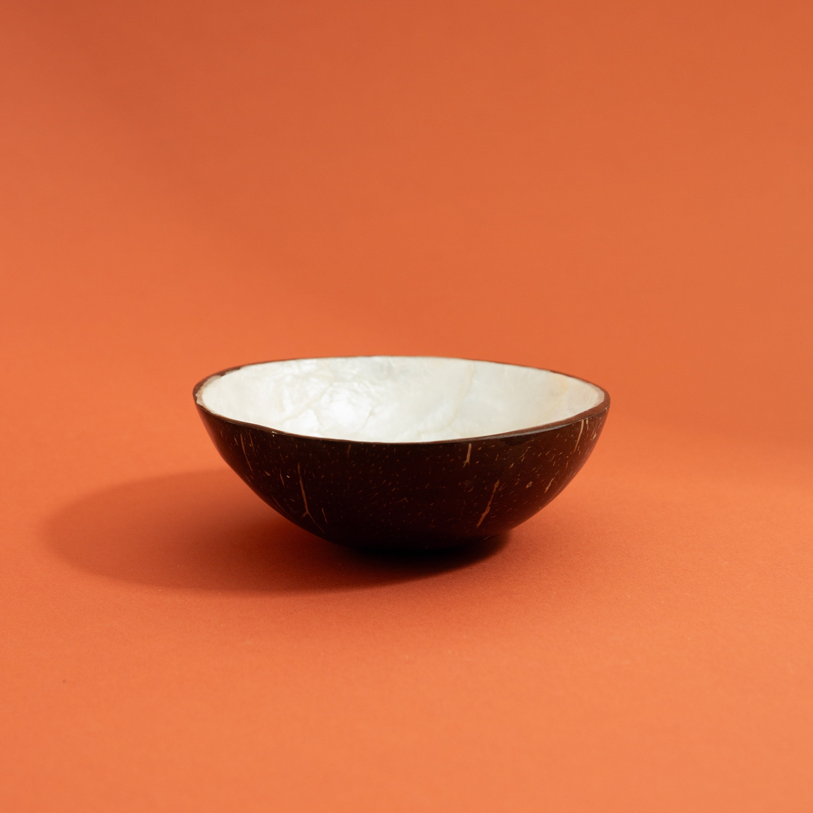 Mother of pearl Bowl (Coconut Shell) 11cm - Balinese Collection