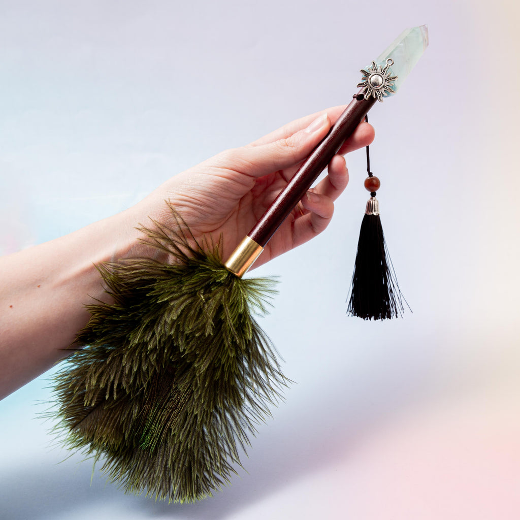 Fluorite Magic Wand / Peacock Feather - 32 cm 54 gr (B)
