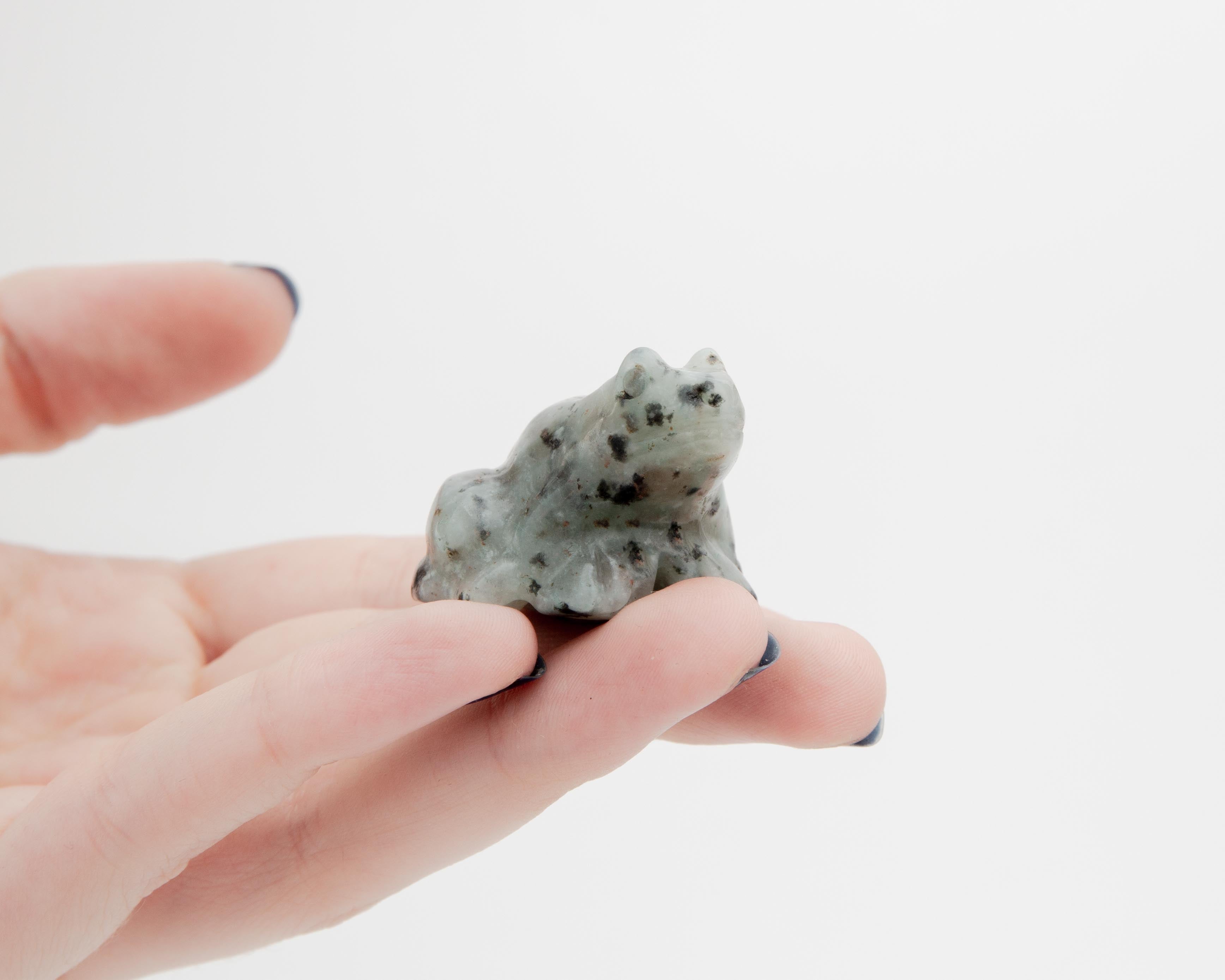 Frog– 4cm Crystal Carving