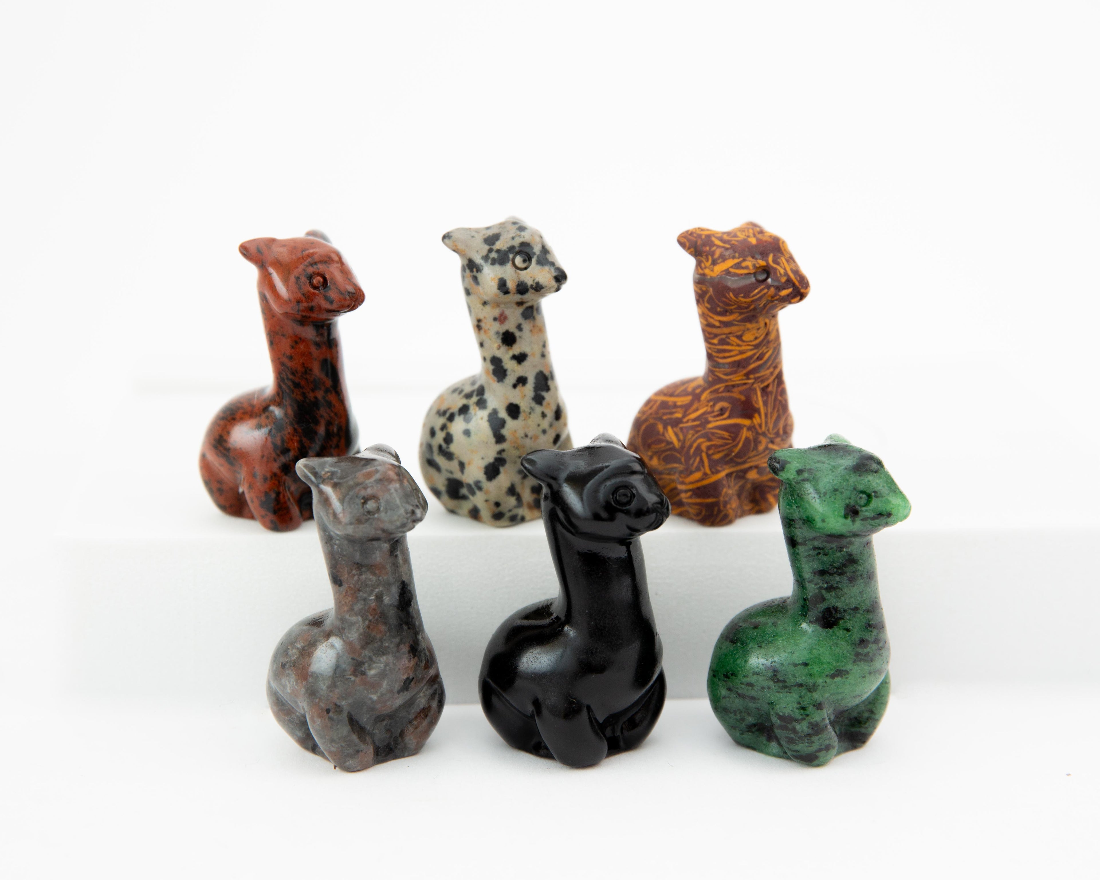 Alpaca - 4cm Crystal carving