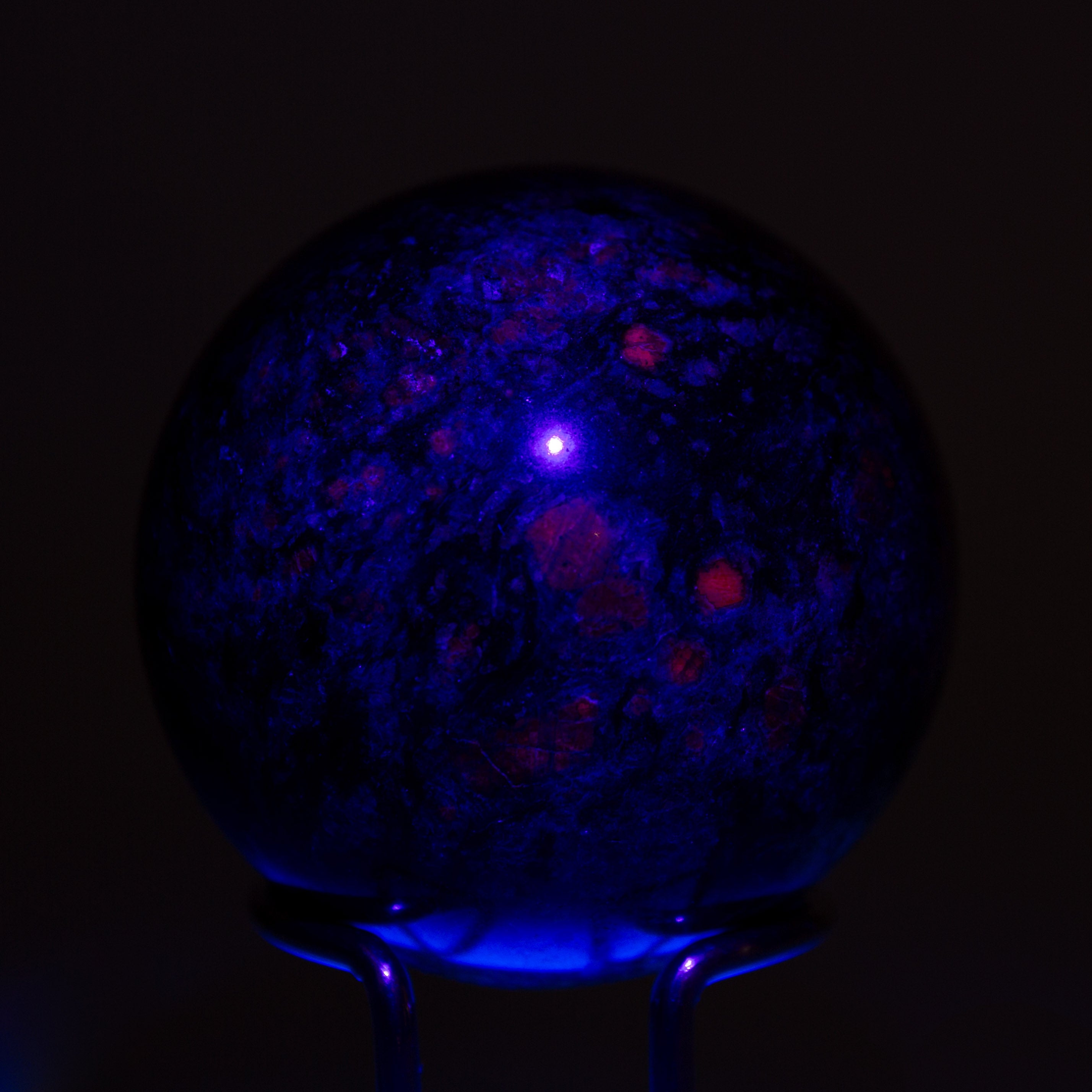 Golyó - rubin fuchsit 58 mm