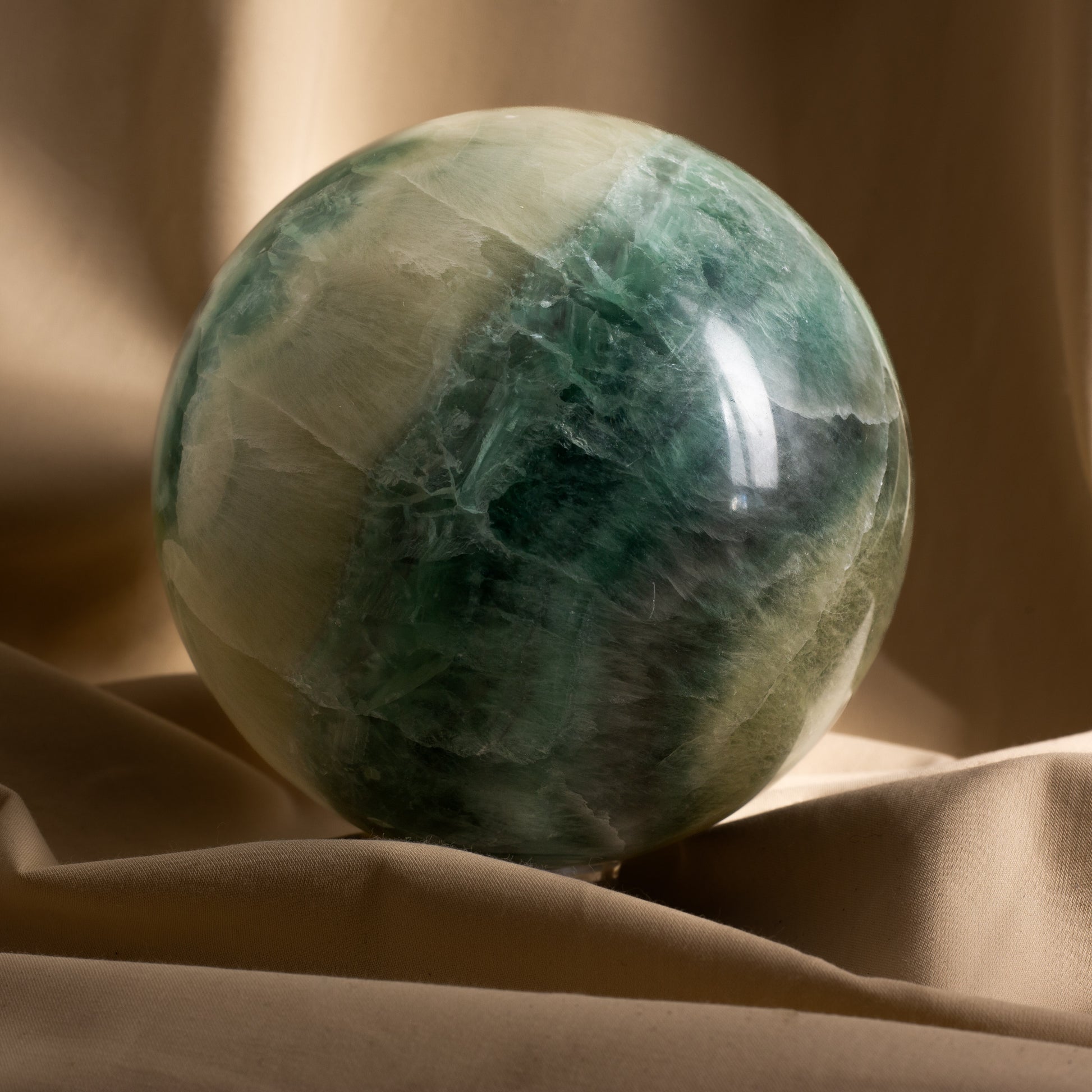 Golyó - zöld fluorit 120 mm - 3,7 kg