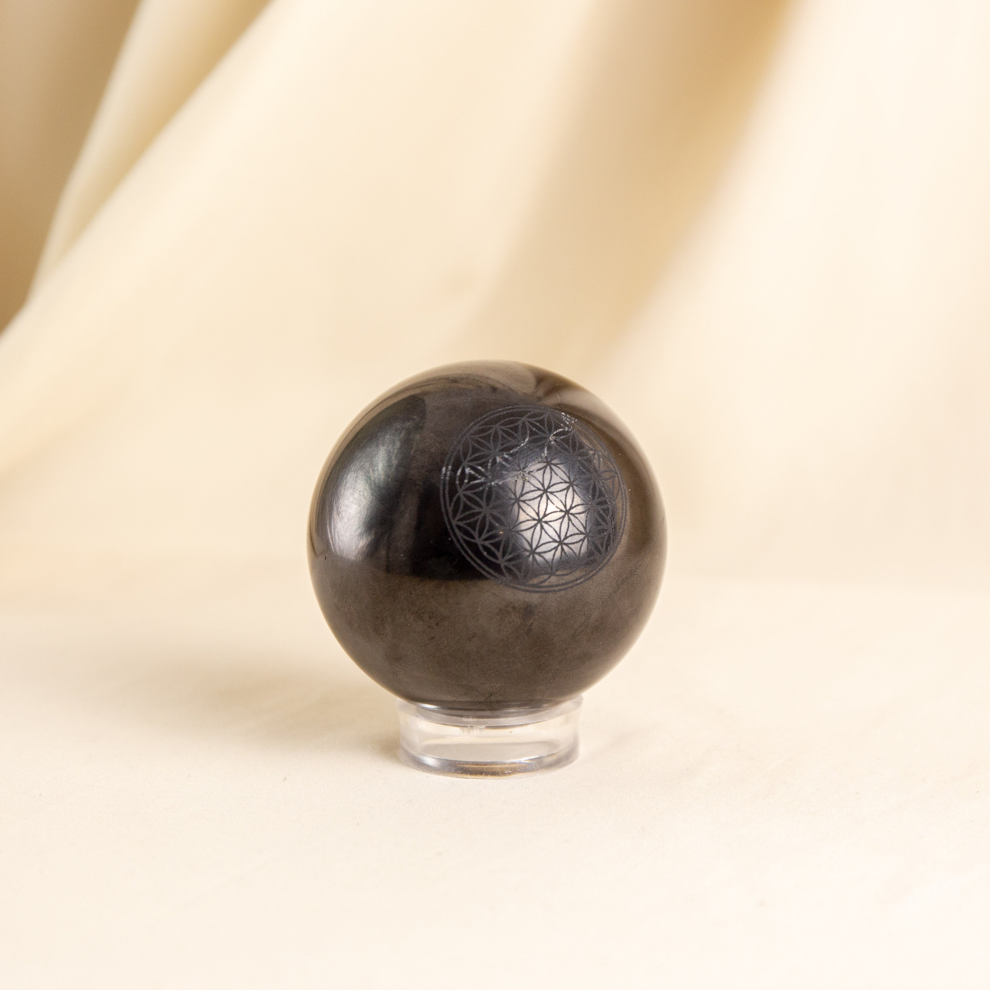 Shungit - Golyó (Az élet virága) 62 mm