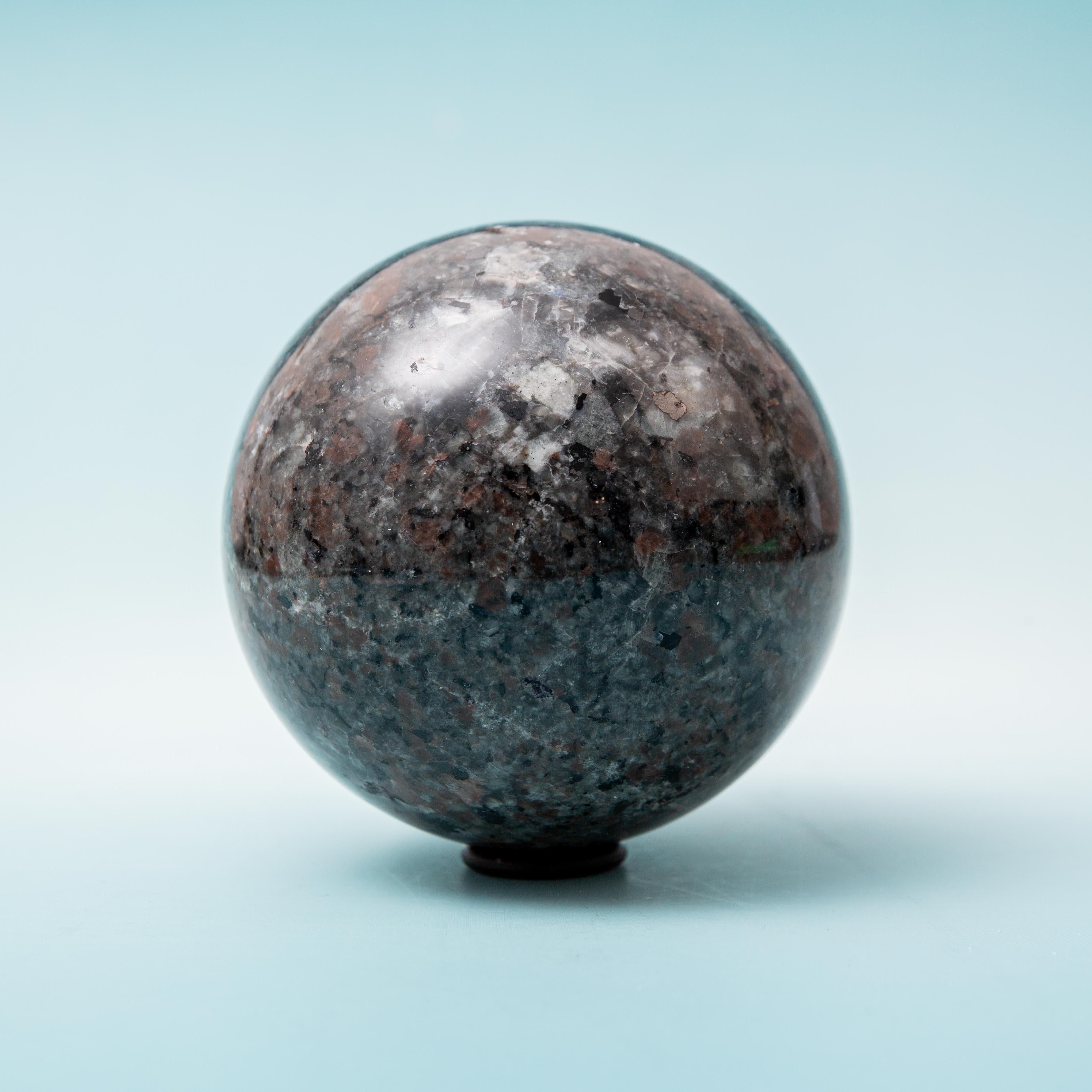 Yooperlite Sphere - 80mm/679g