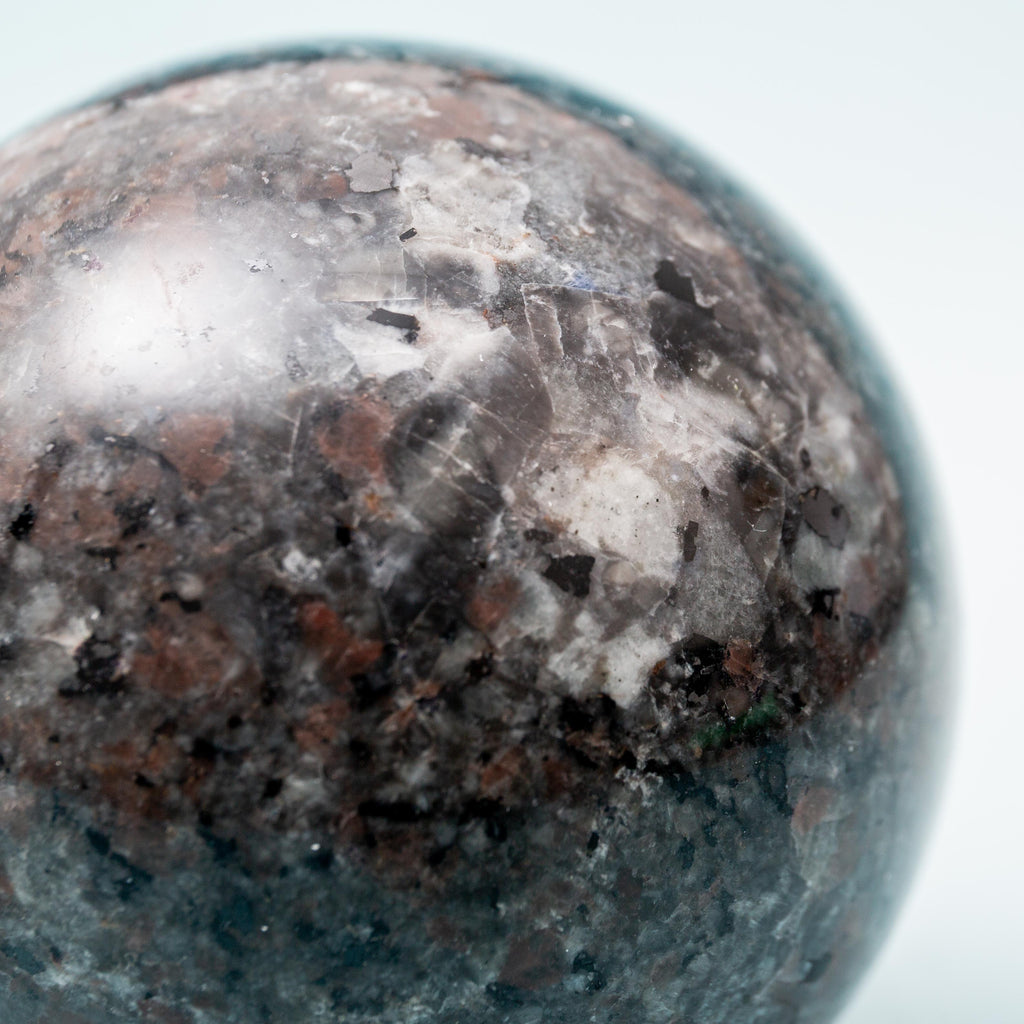 Yooperlite Sphere - 80mm/679g