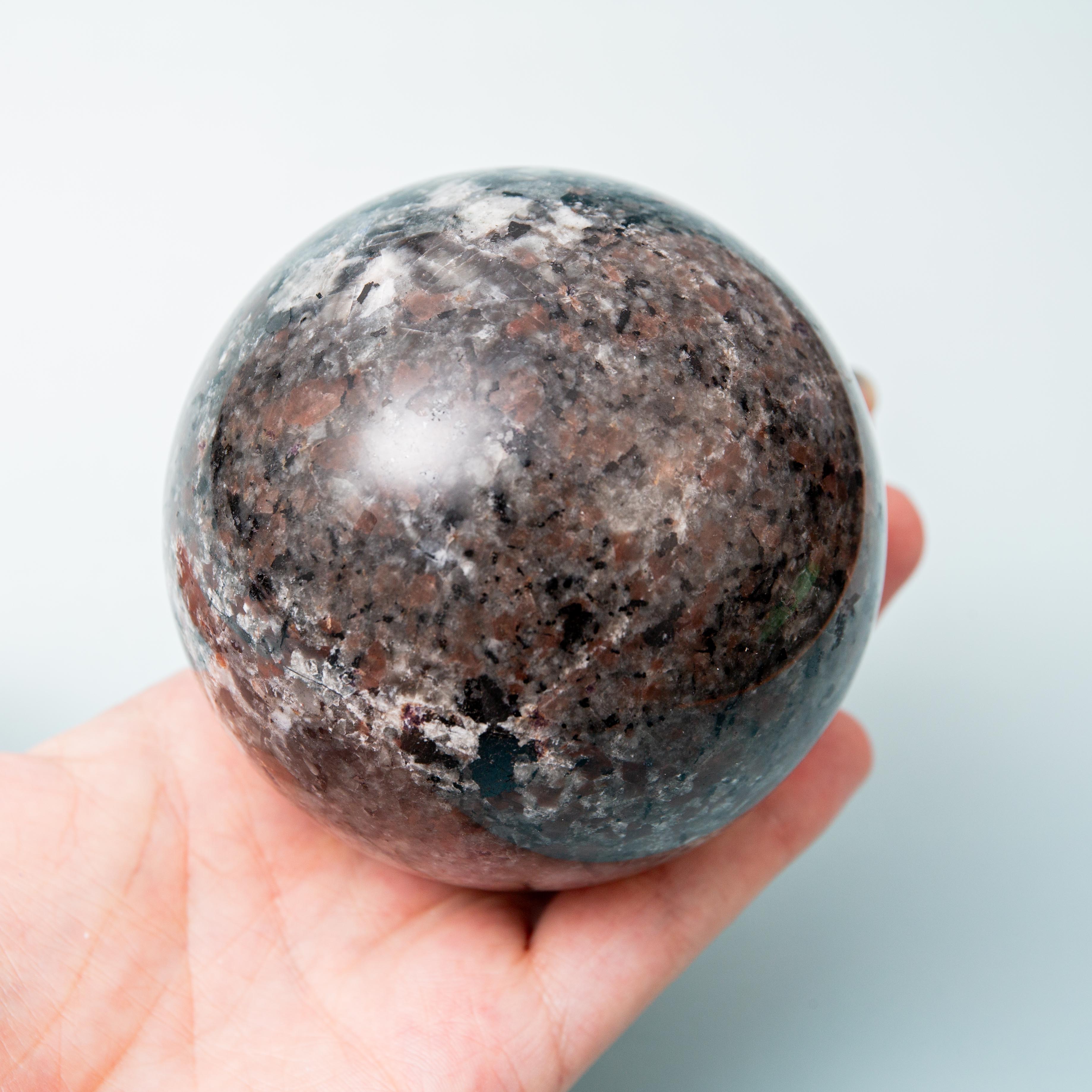Yooperlite Sphere - 80mm/679g