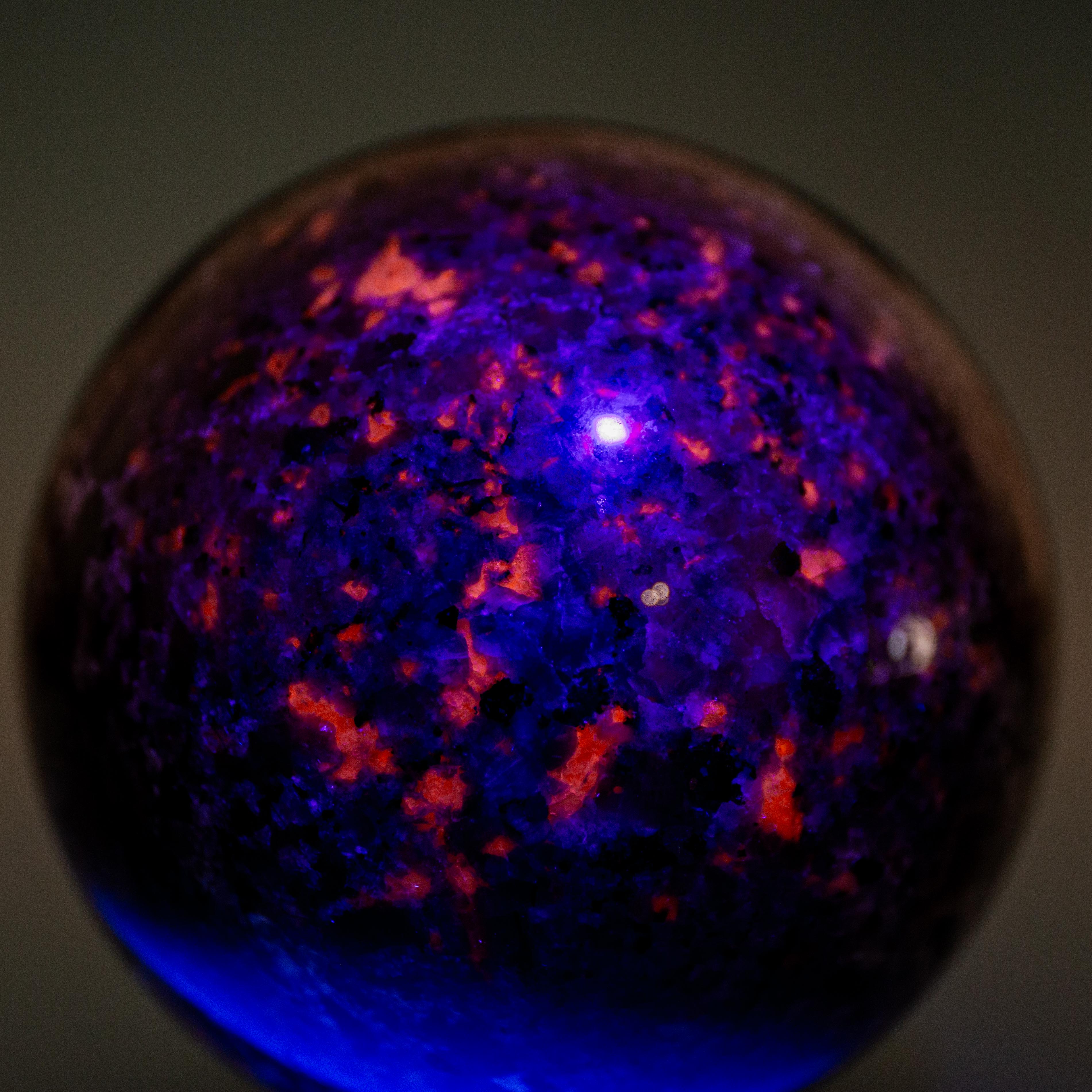 Yooperlite Sphere - 80mm/679g
