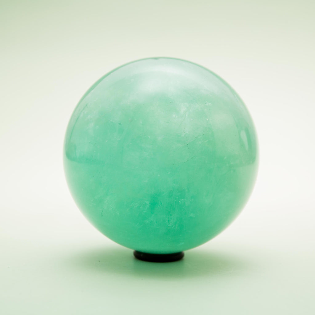 Fluorite Sphere - 8 cm 859 gr