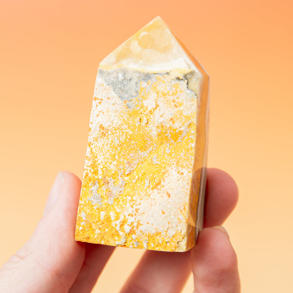Bumblebee Jasper Tower - 6.2cm (G)