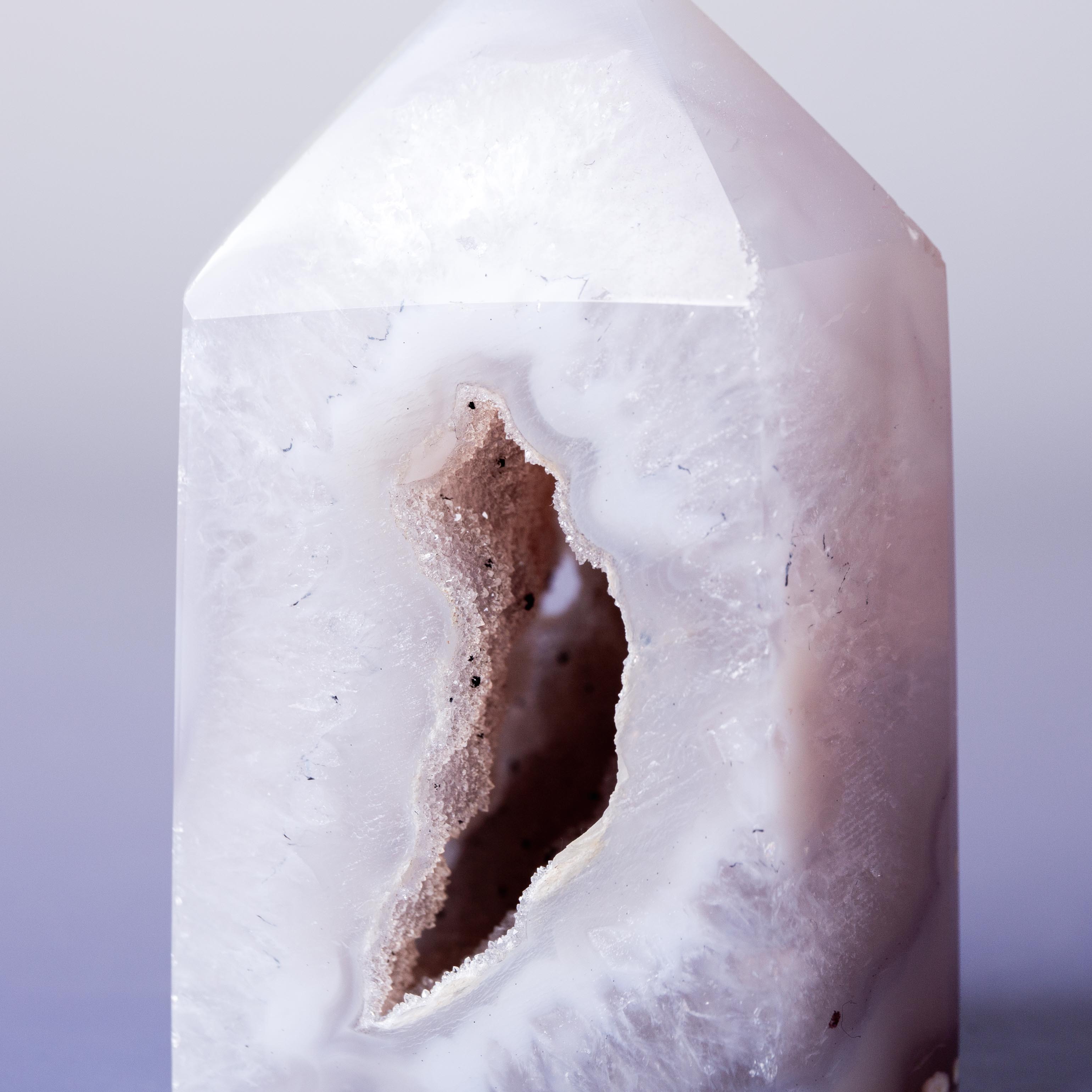 Agate Tower - 7.2cm/162g A16