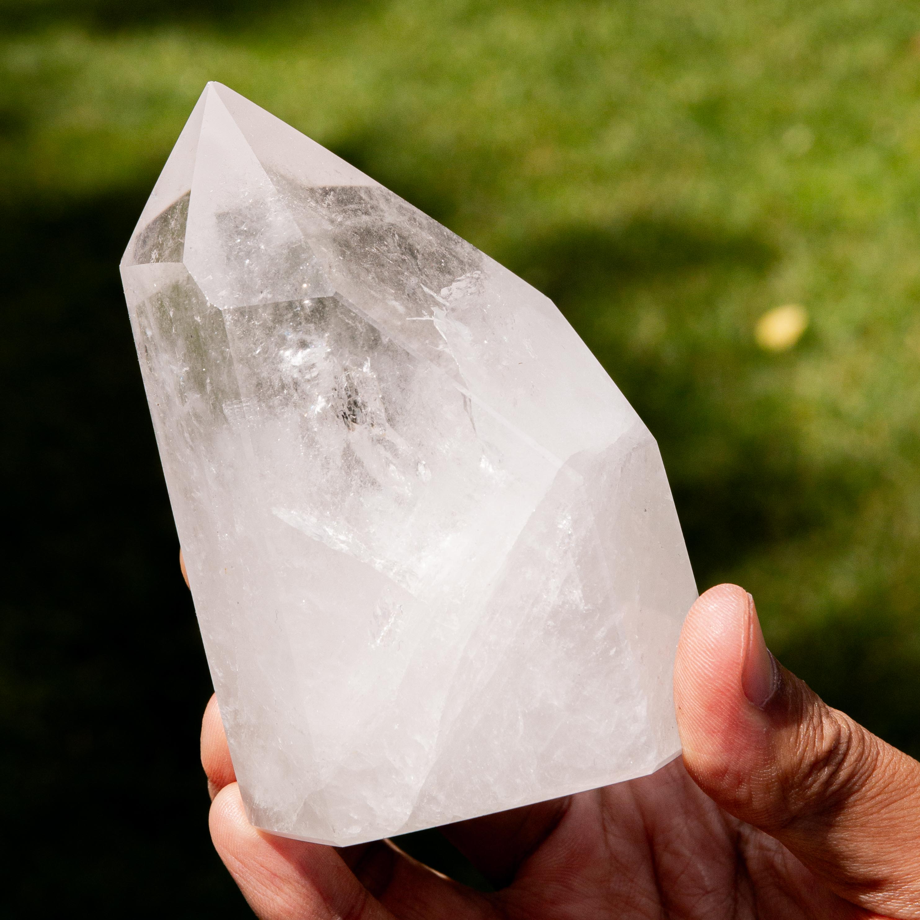 Clear Quartz Tower - 552g/10.5cm (C)