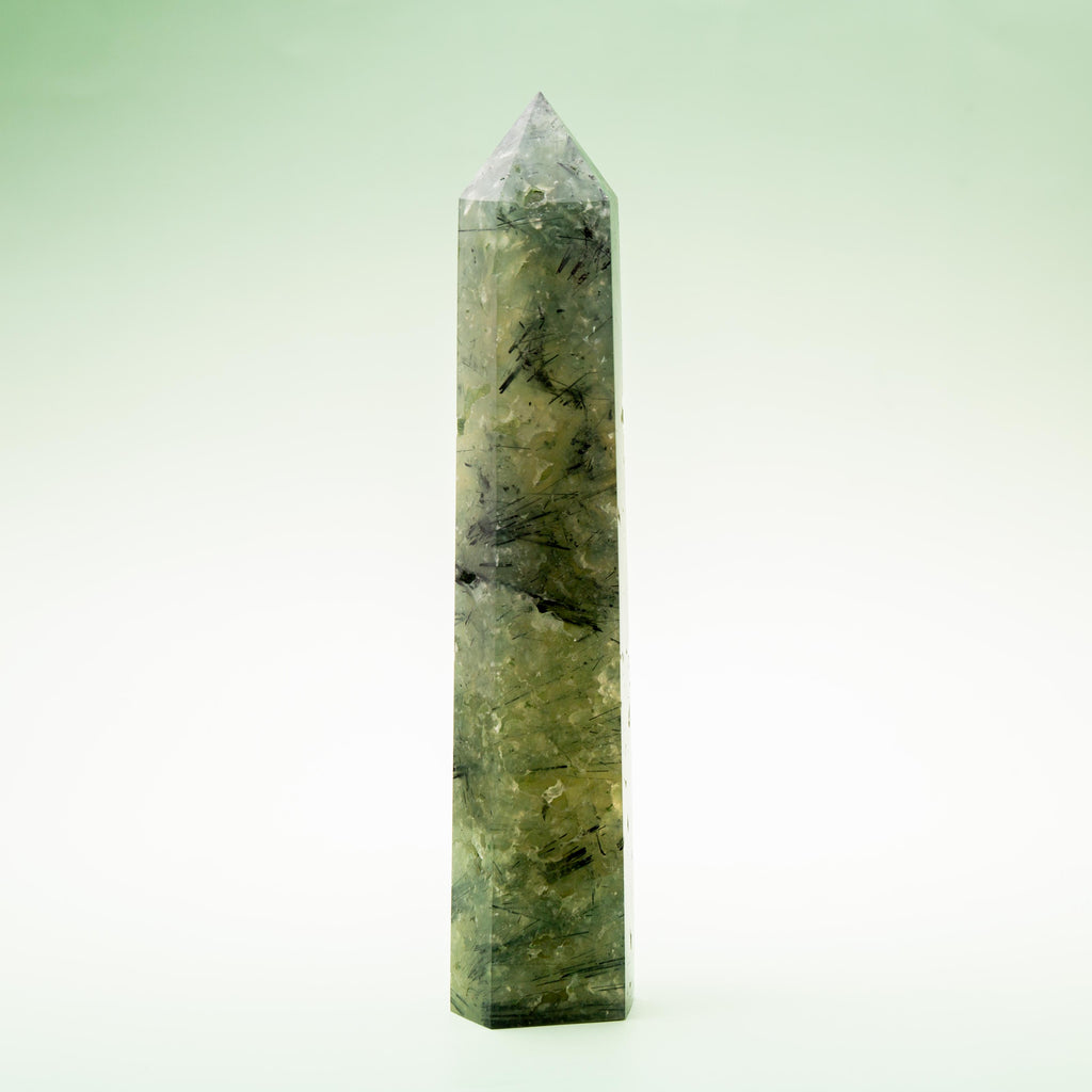 Prehnite Tower - 978g/24cm (A)