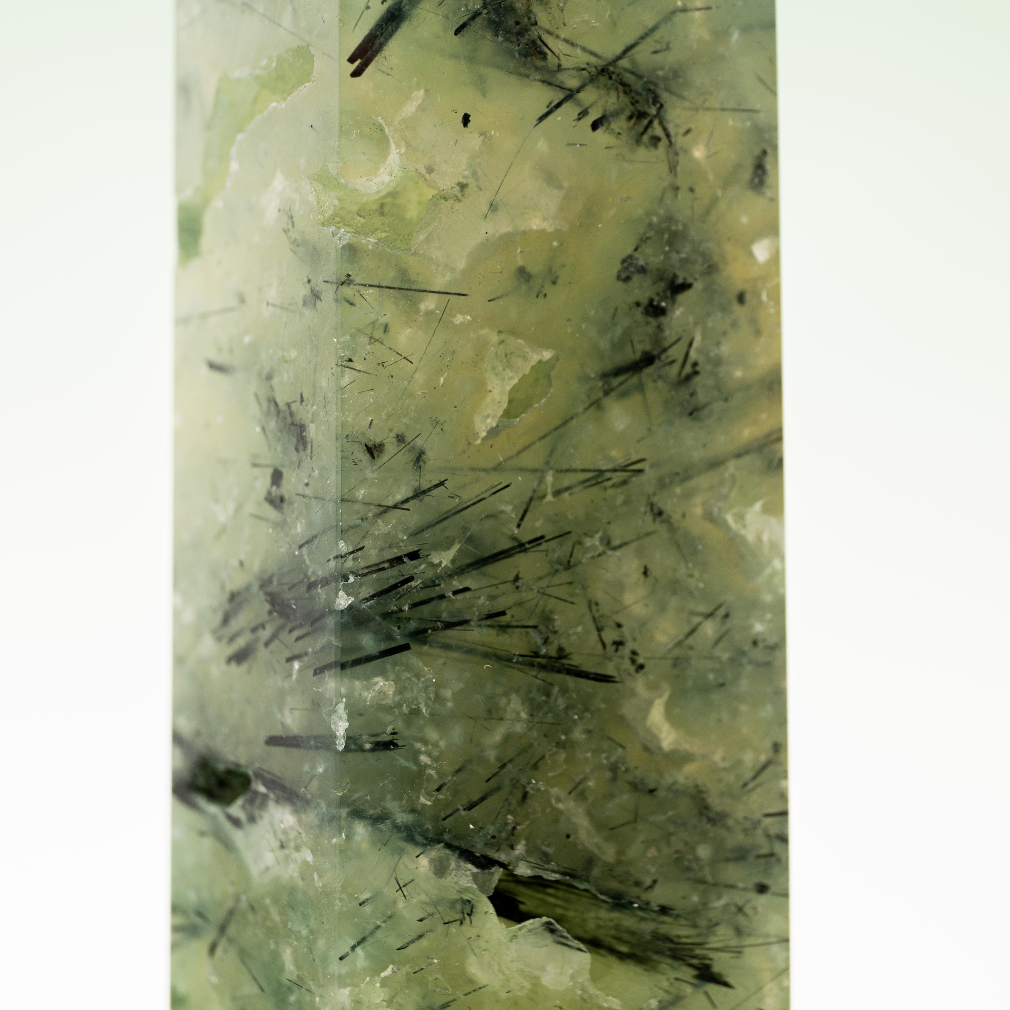 Prehnite Tower - 978g/24cm (A)