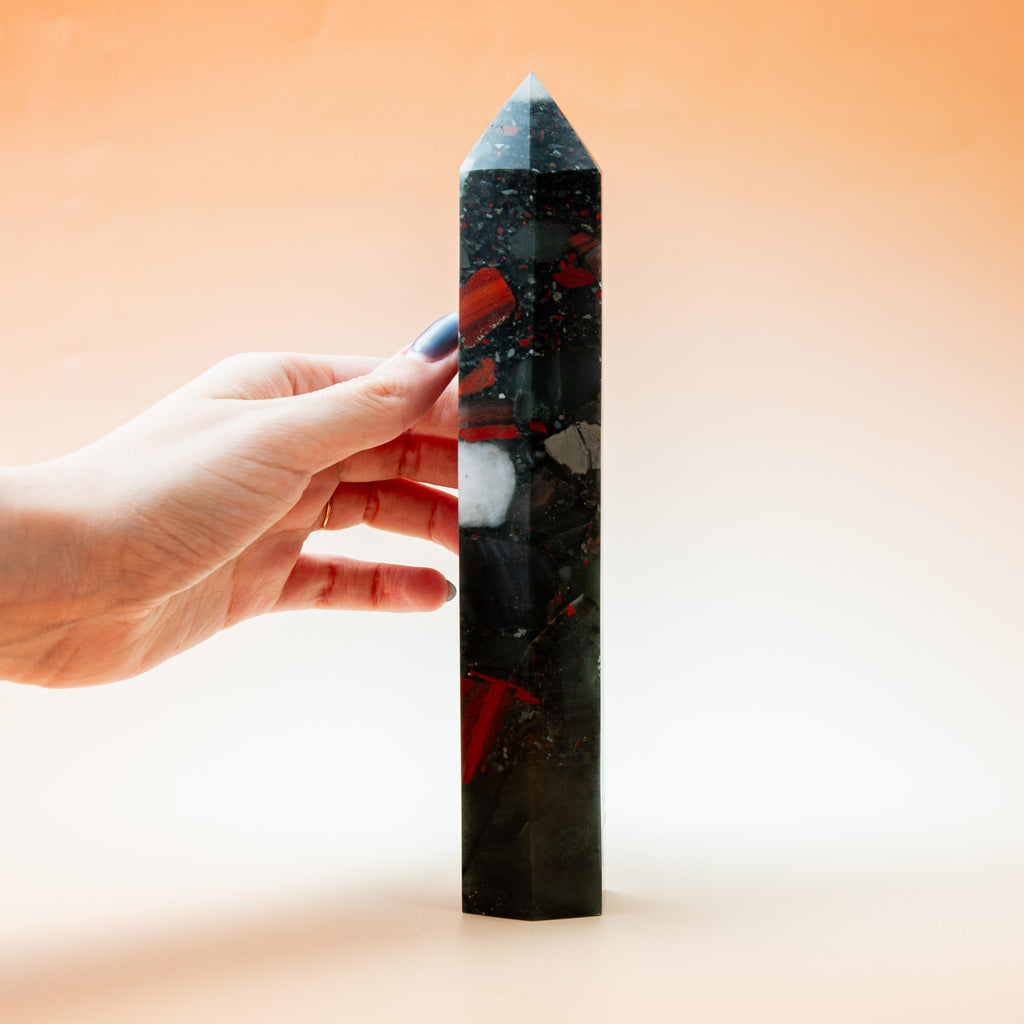 Dragon Blood Stone - 594g/21.5cm (A)