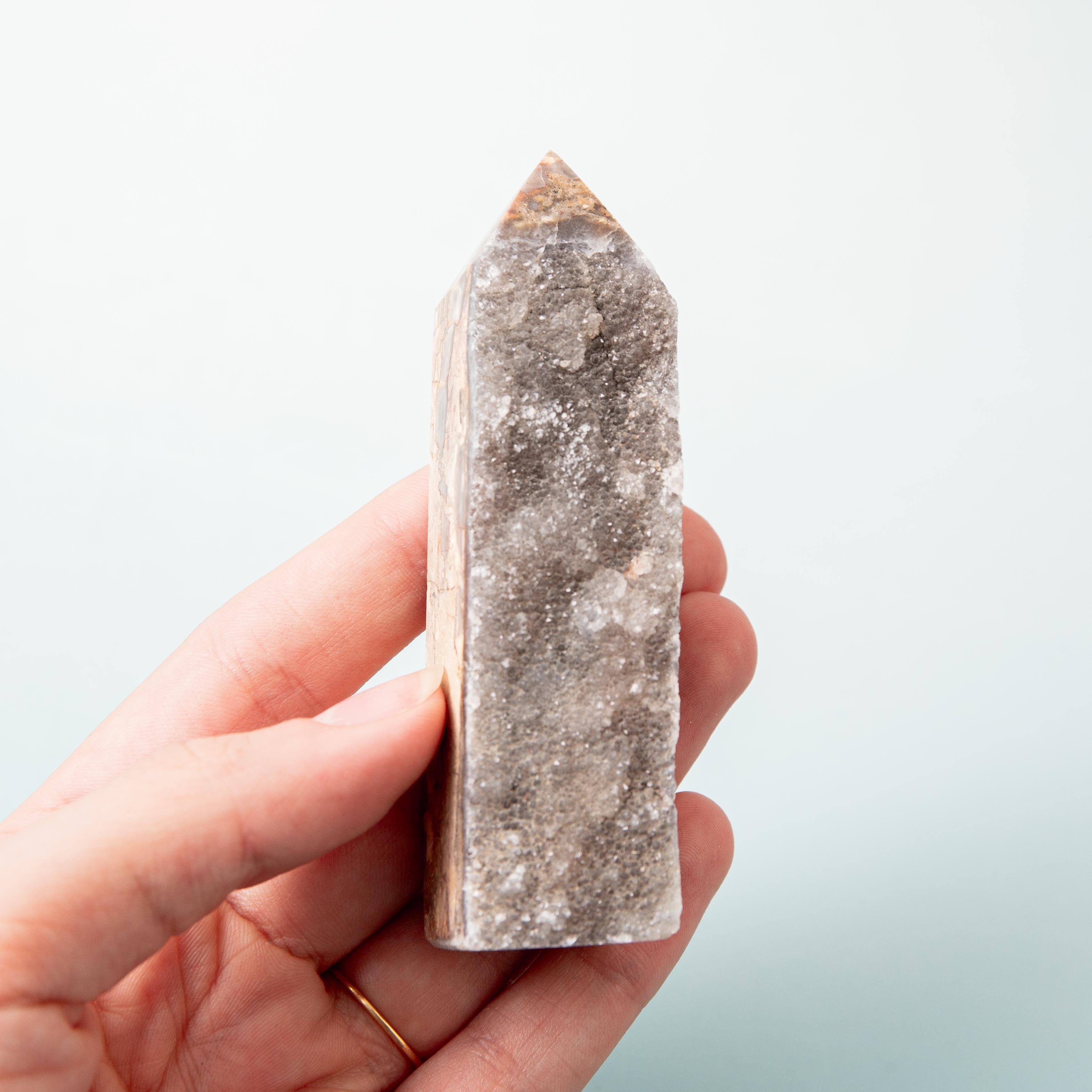 Quartzite Tower - 9cm (A)