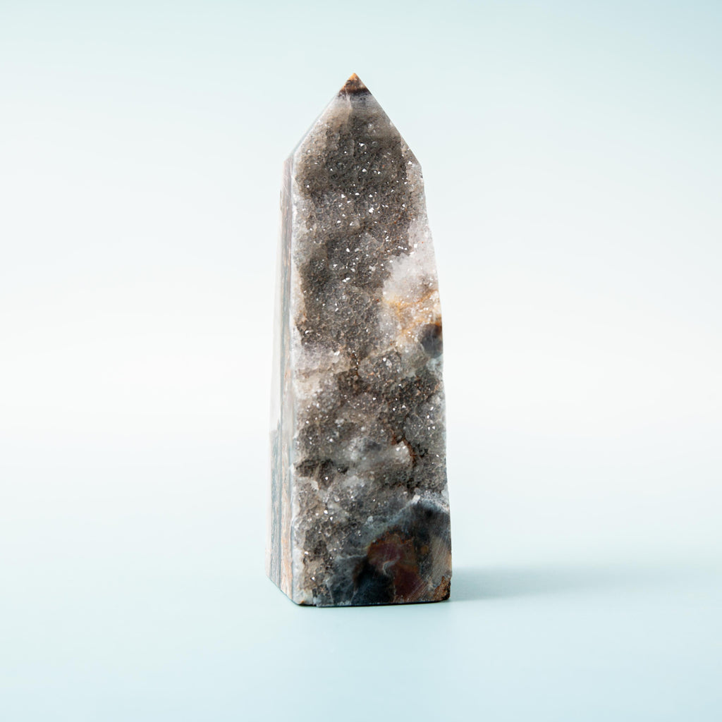 Quartzite Tower - 9cm (B)