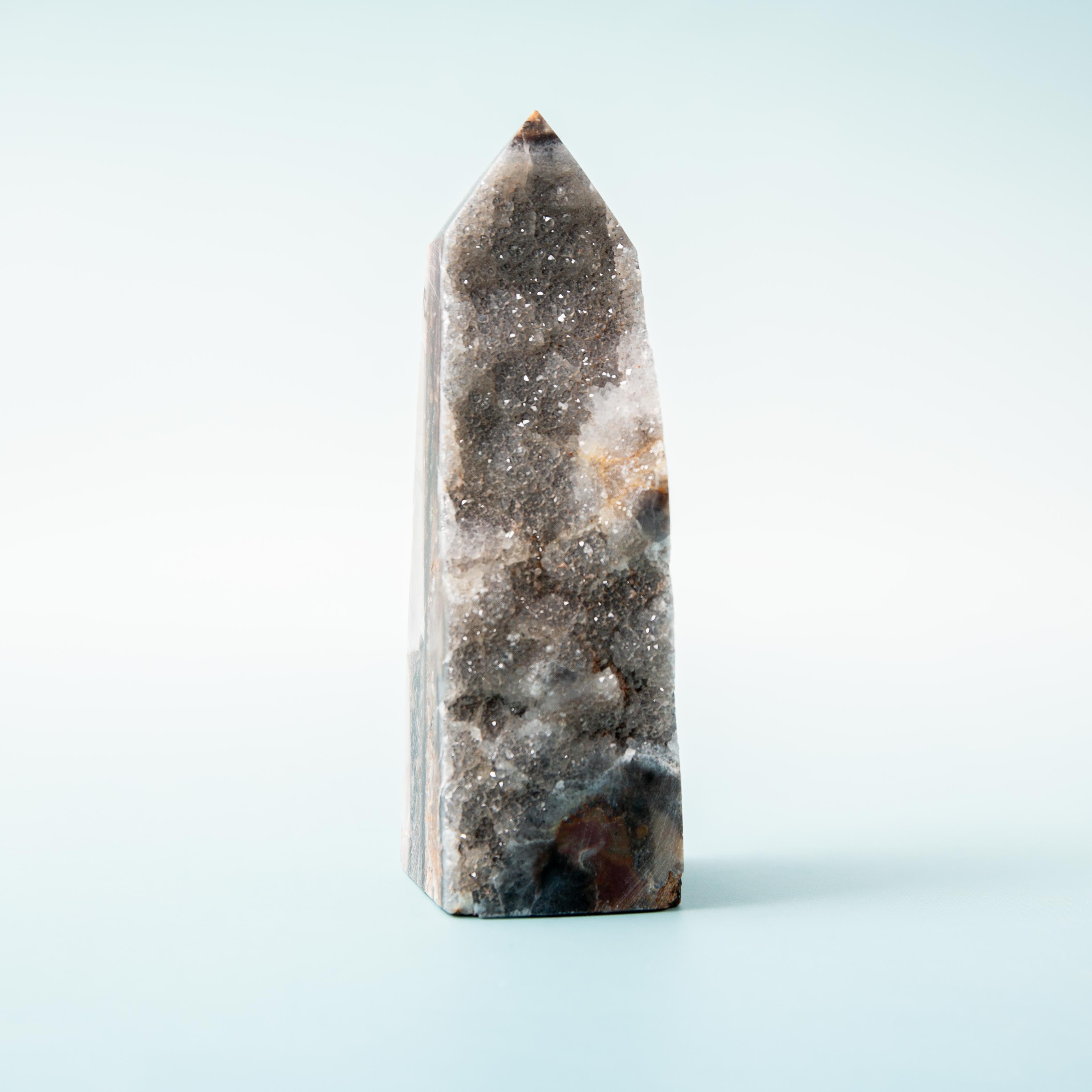 Quartzite Tower - 9cm (B)