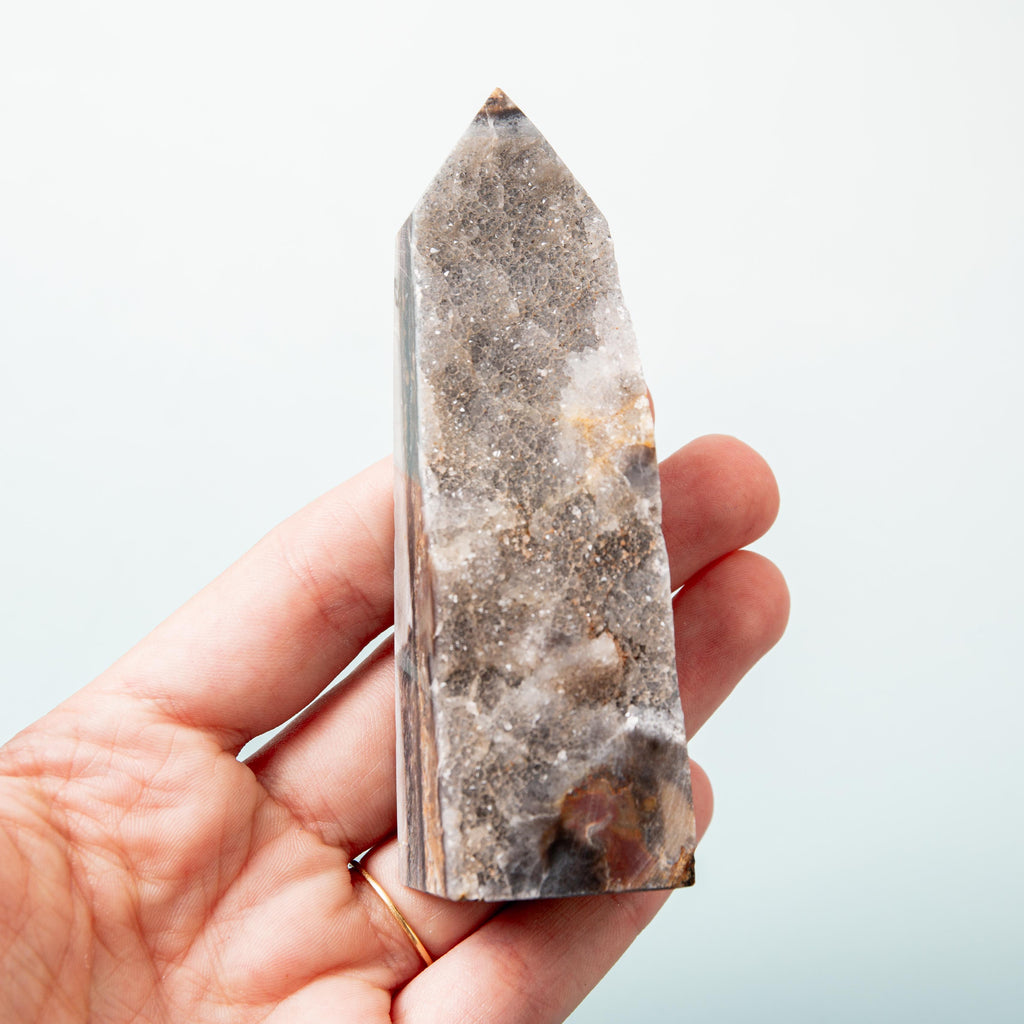 Quartzite Tower - 9cm (B)