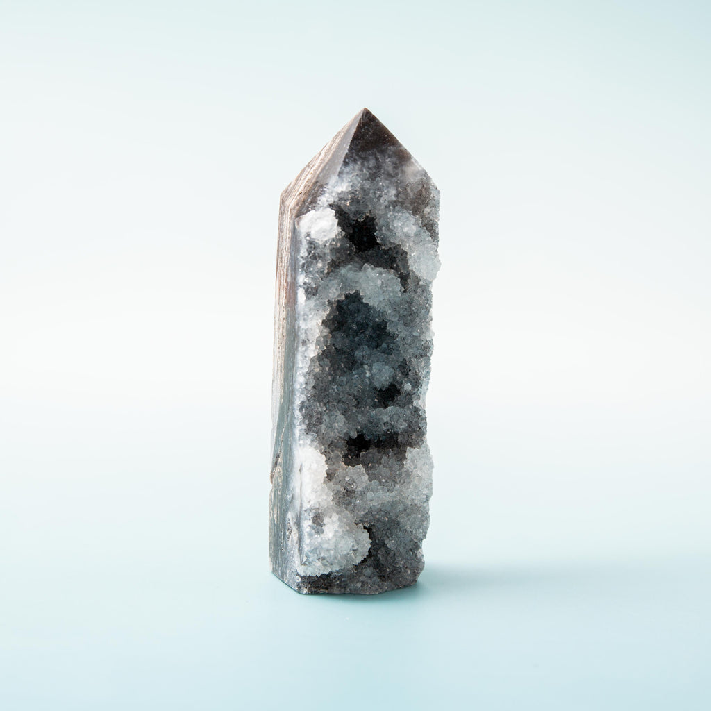 Quartzite Tower - 8cm (D)