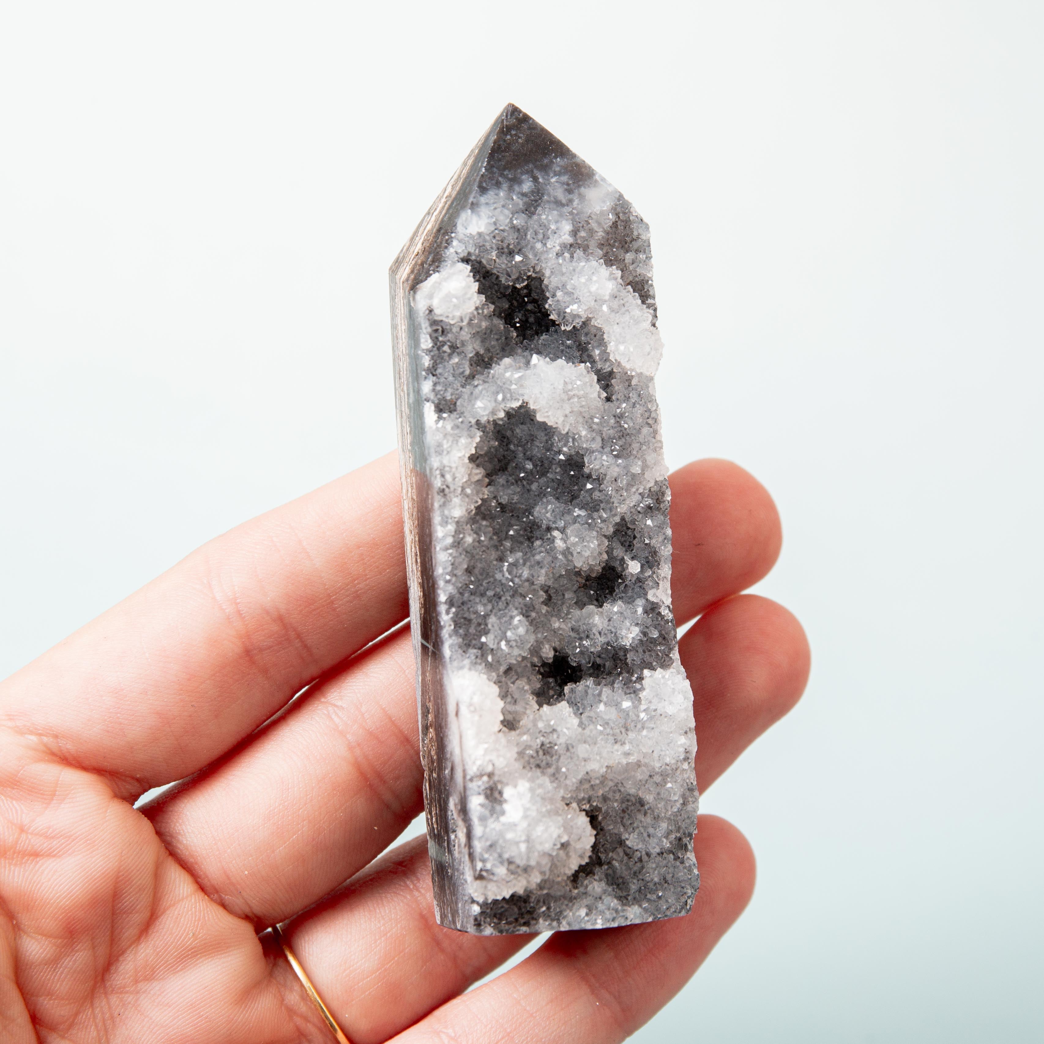 Quartzite Tower - 8cm (D)
