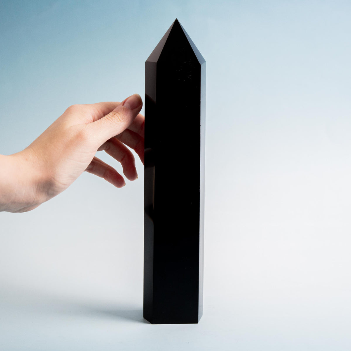 Obsidian Tower - 25 cm 855 gr