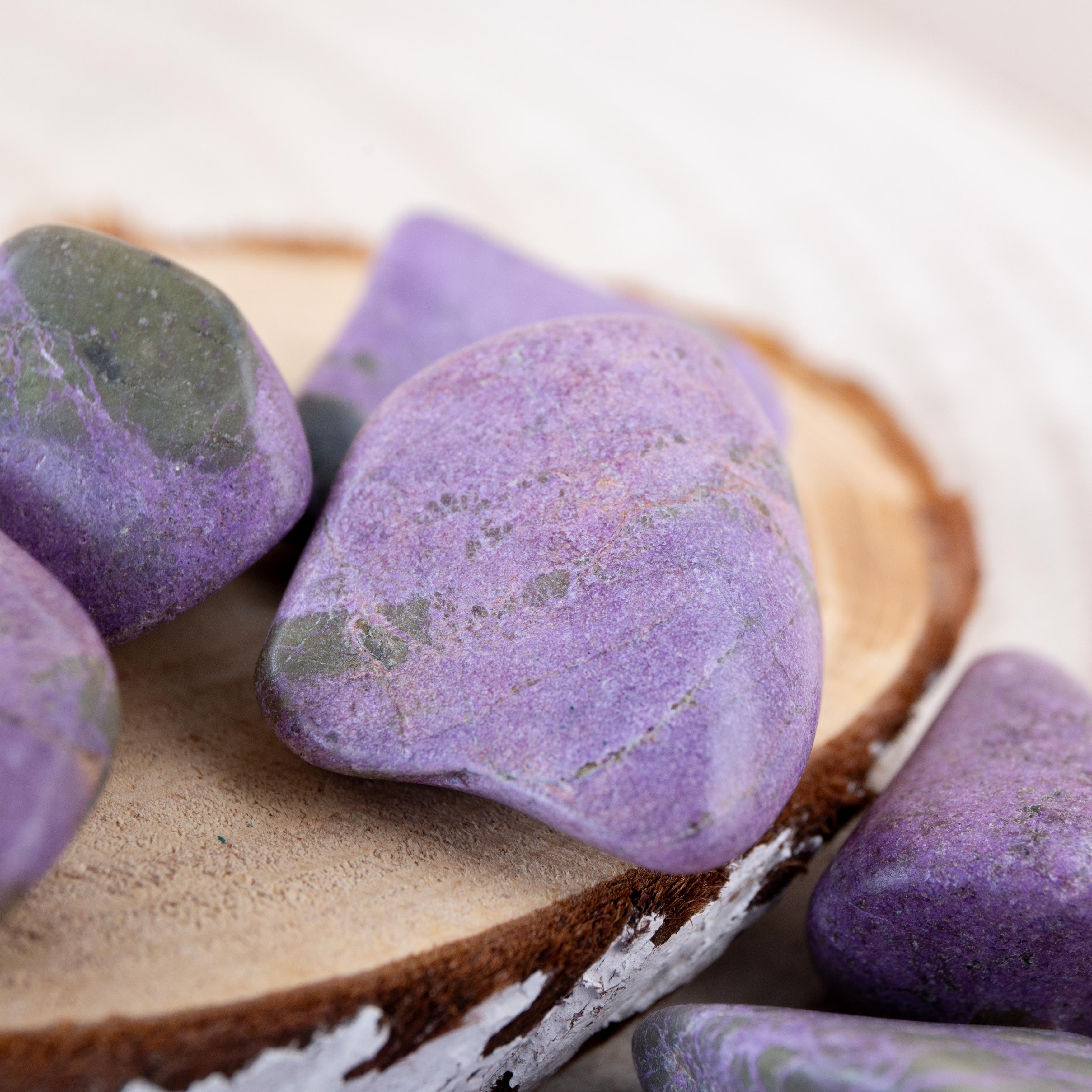 Tumble stone - Stichtite 2-3cm