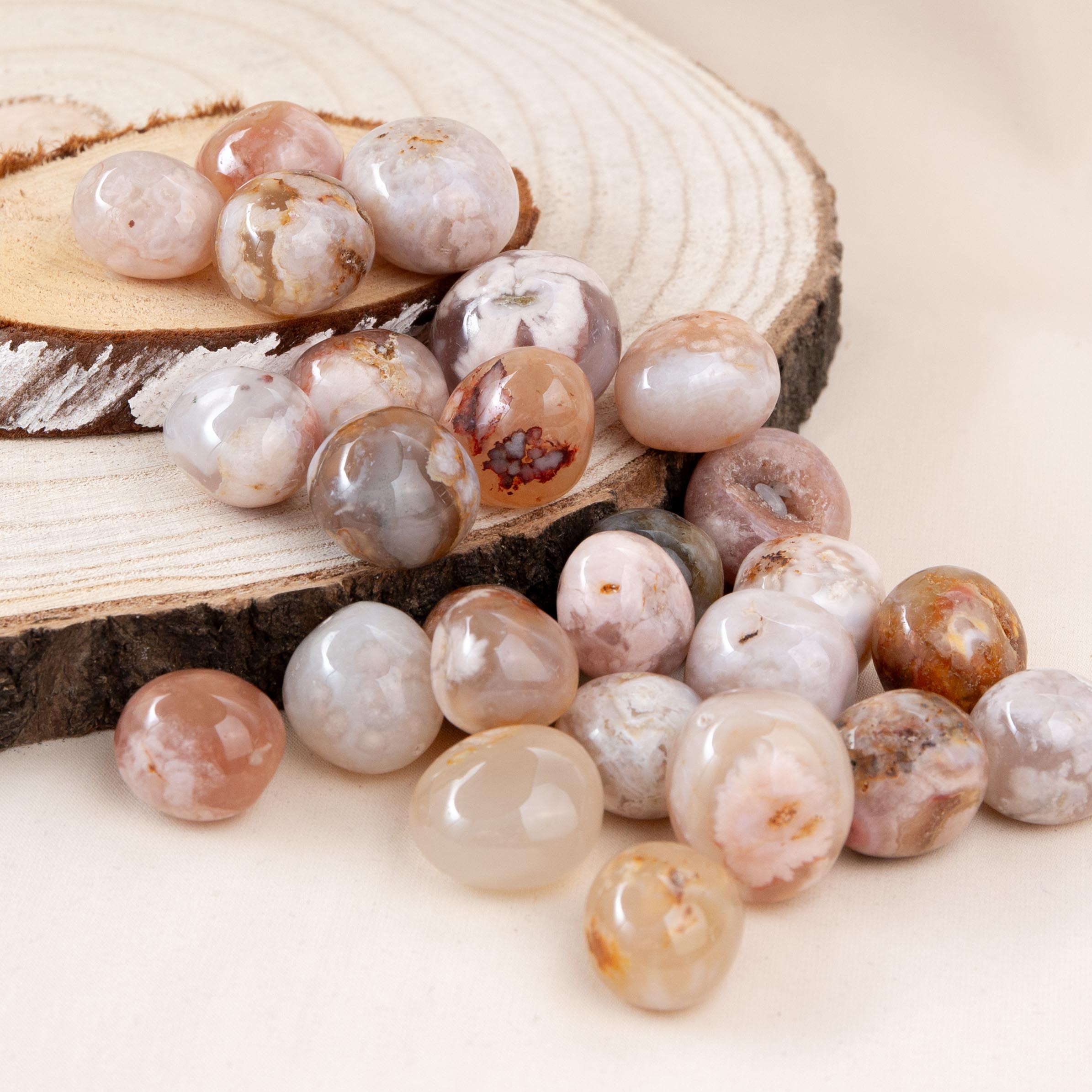Tumble stone - Sakura Agate 1.5-2cm