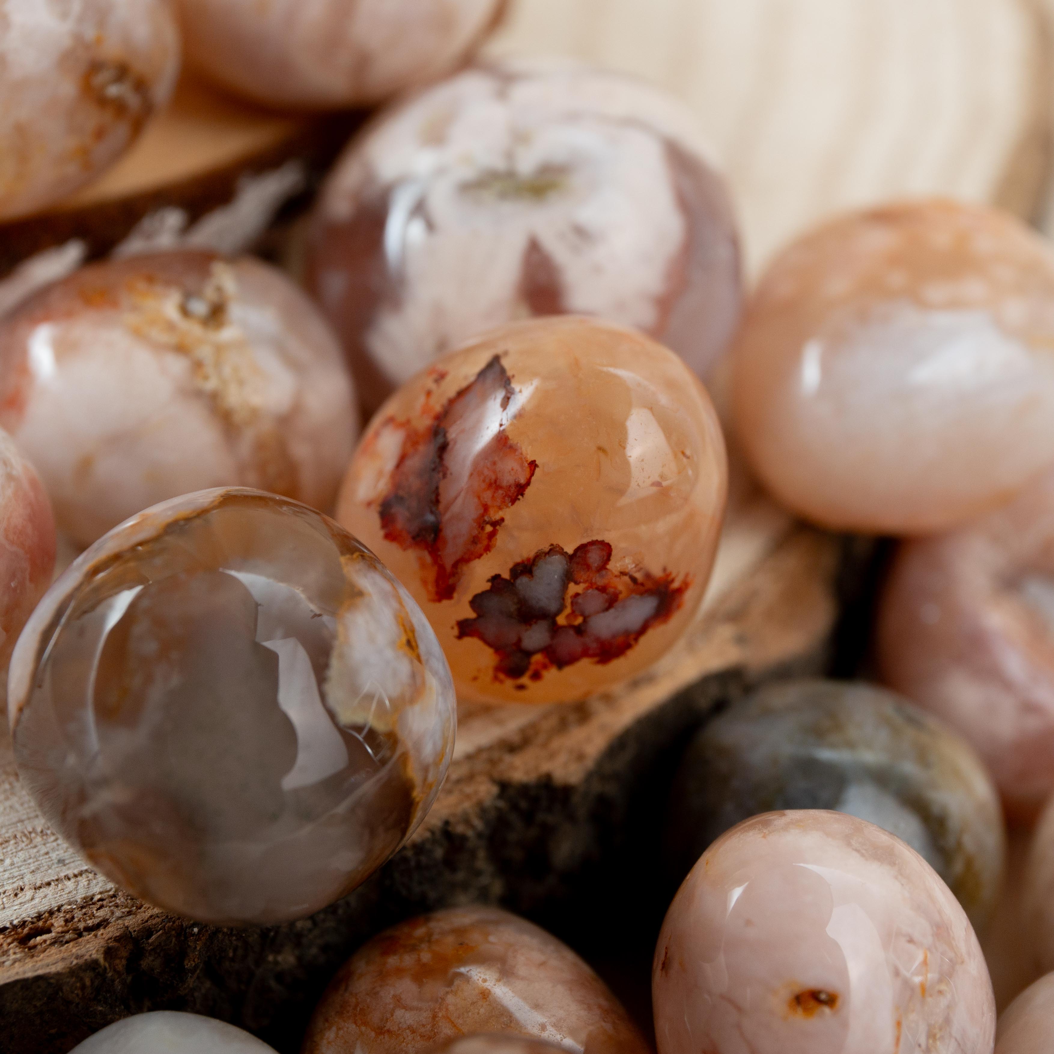 Tumble stone - Sakura Agate 1.5-2cm