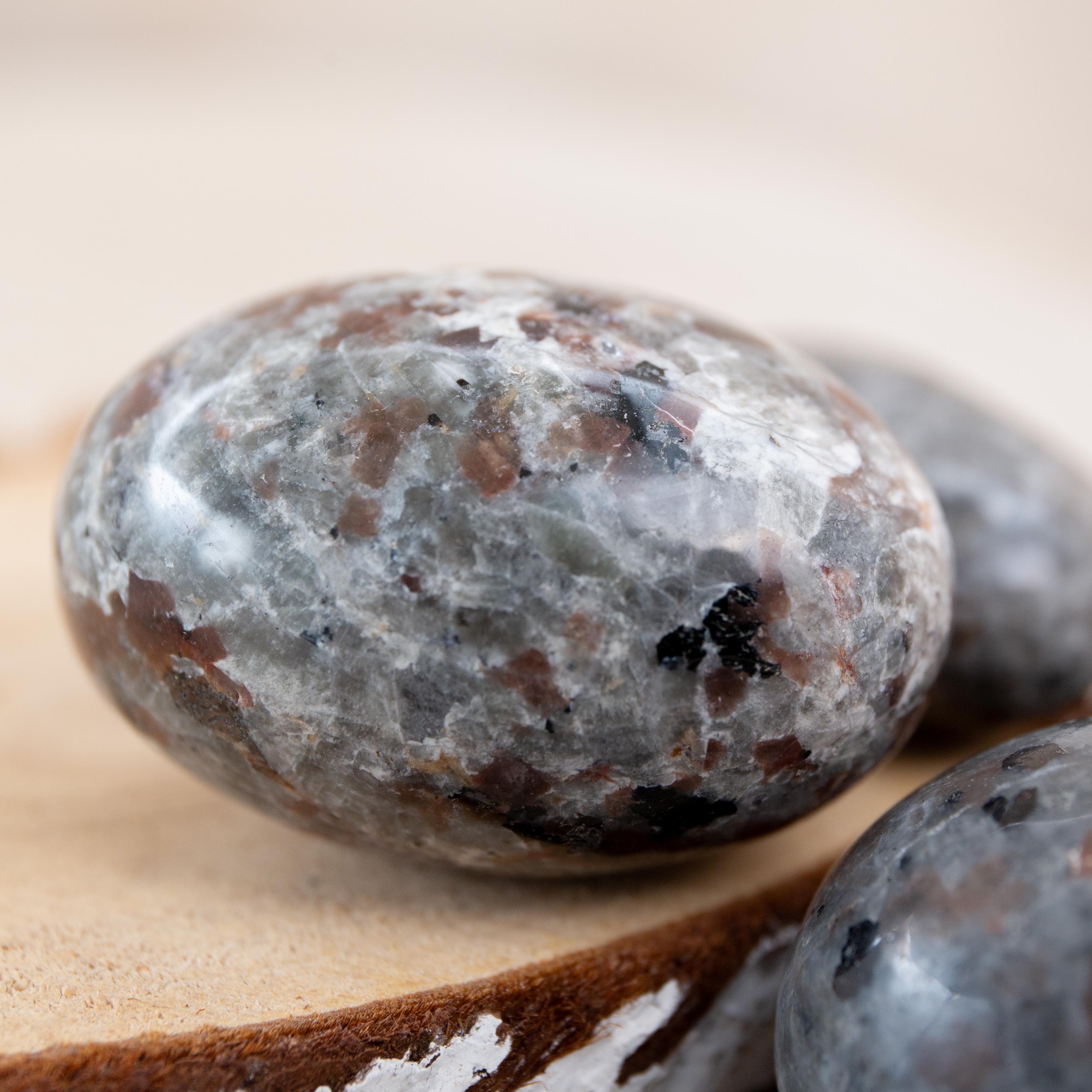 Tumble Stone - Yooperlite 3-3.5cm