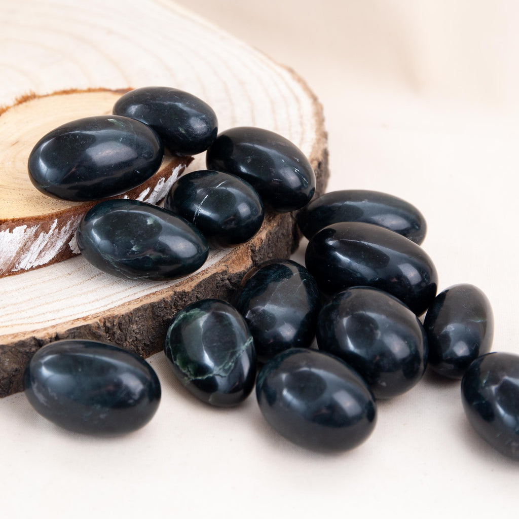 Tumble Stone - Dark Nephrite Jade 3-4cm