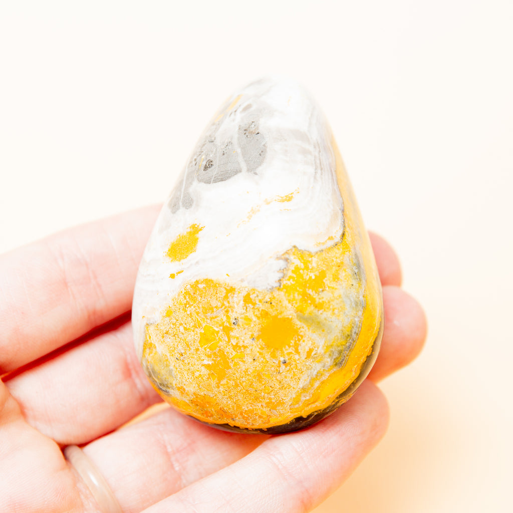 Bumblebee Jasper Tumble Stone - 96g/6cm (D)