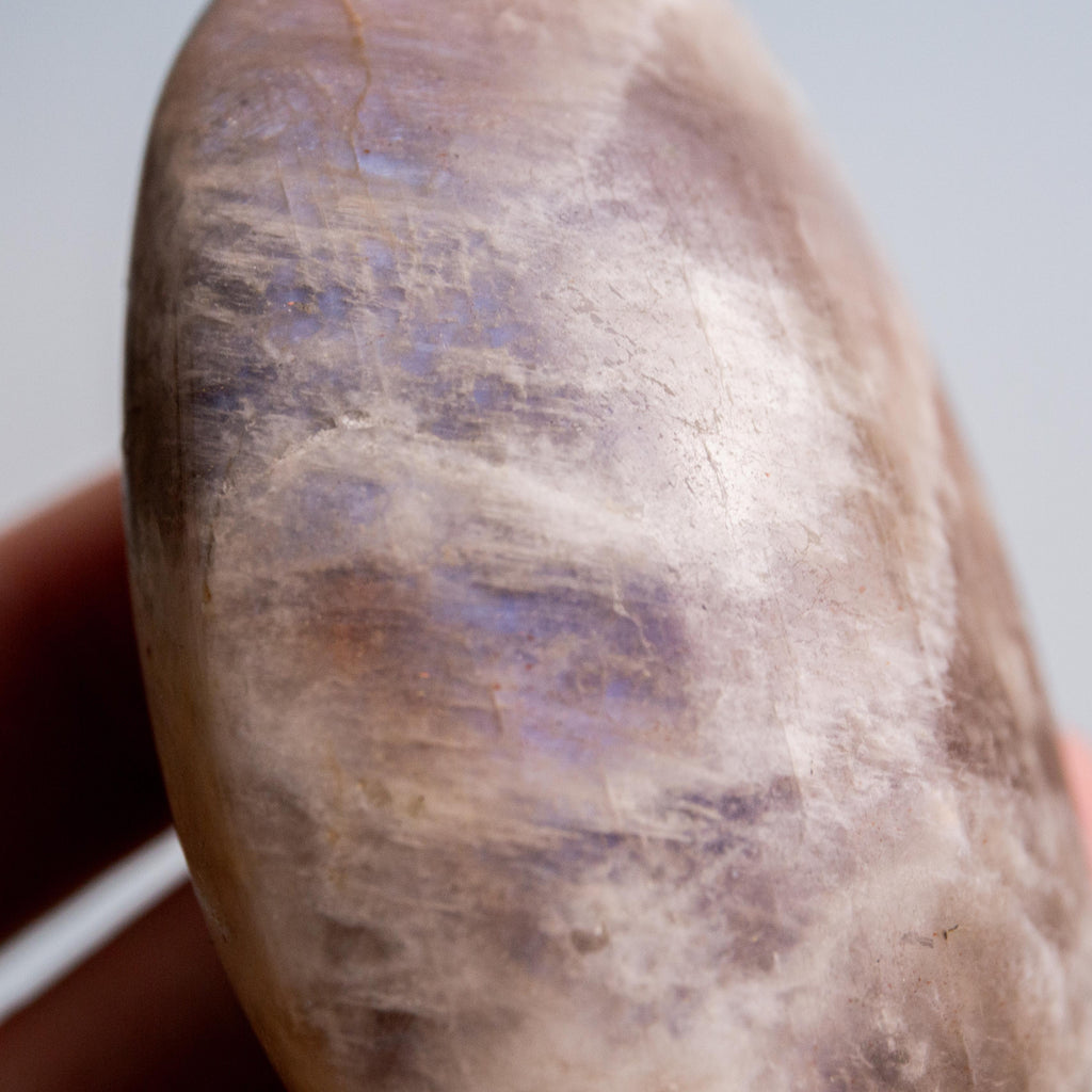 Blue Moonstone - 6cm (E)